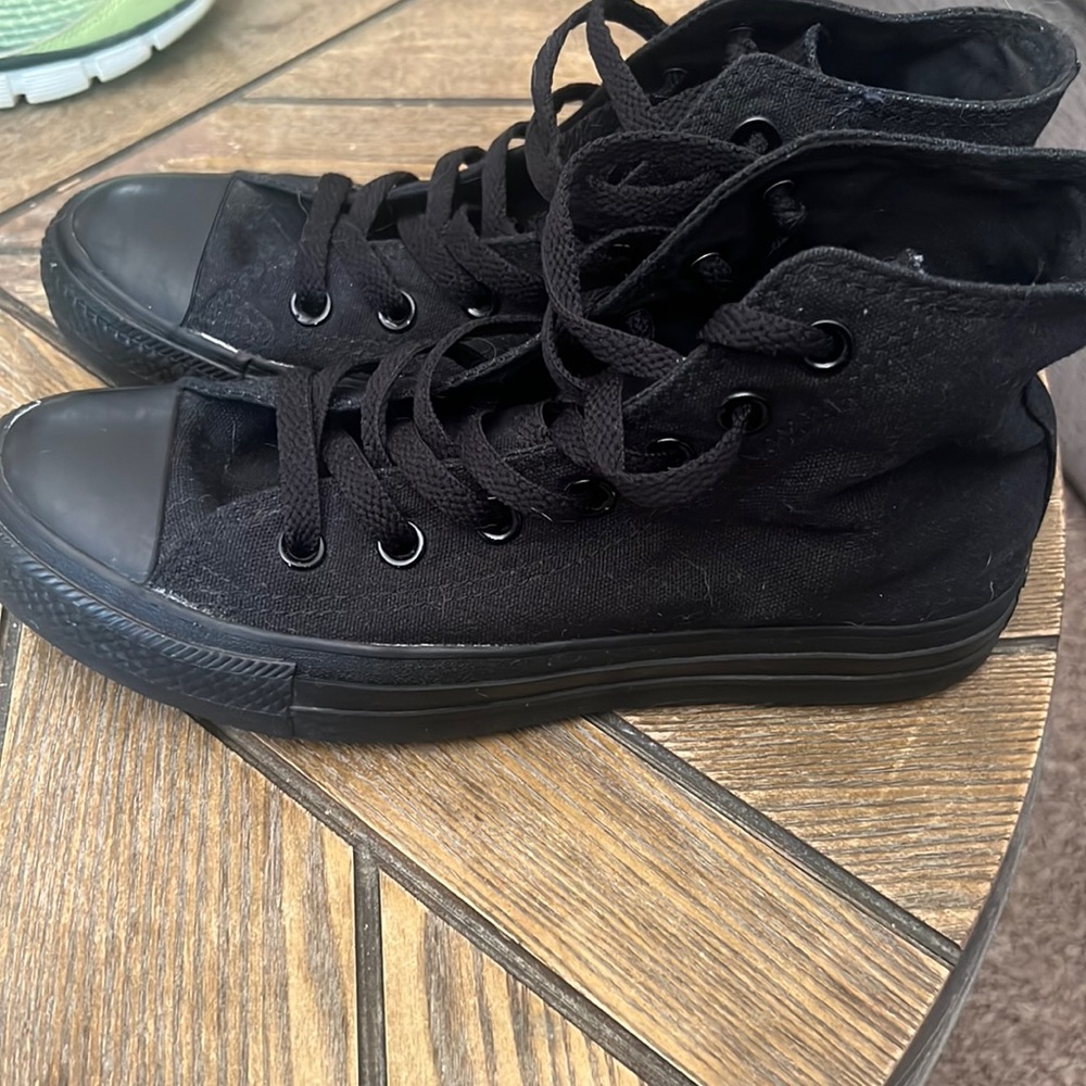 Black High Top Converse Size Women’s 7.